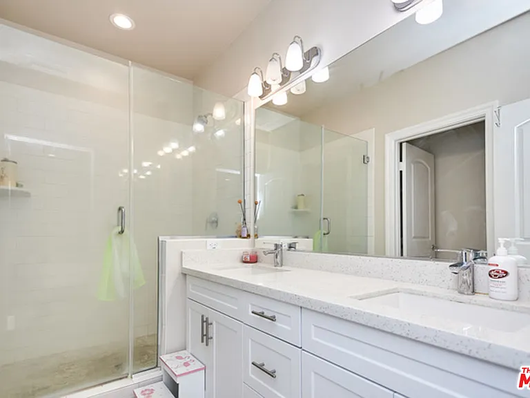 9831 Alburtis Ave #37 — Photo 37
