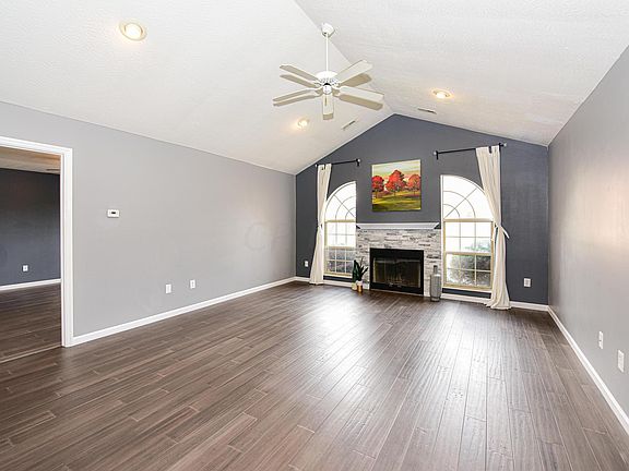 4th image of 9410 Clermont Cir