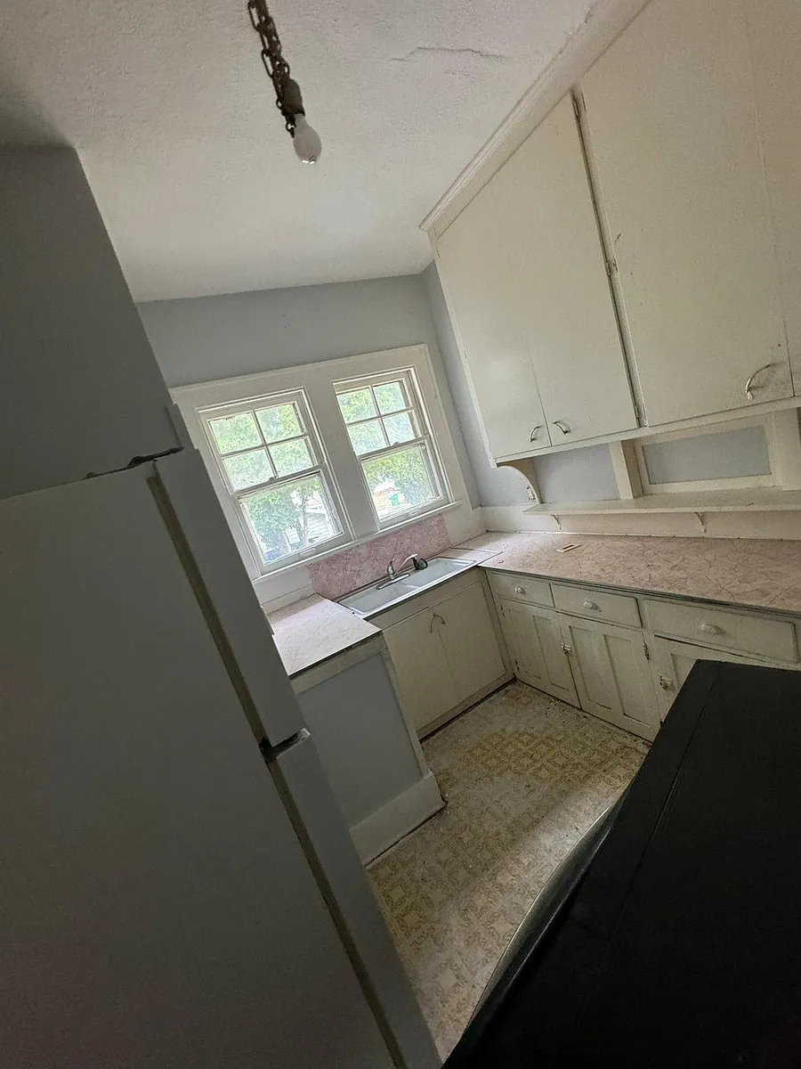 Building Photo - 426 S 15th St #422