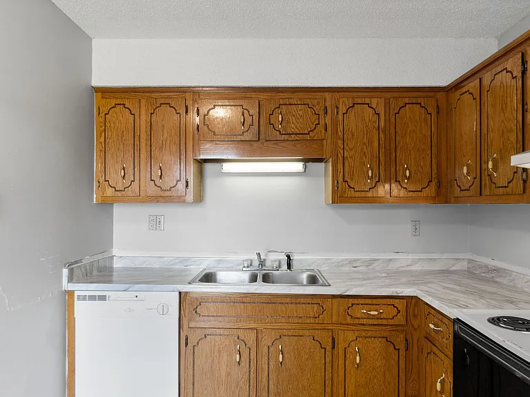 121 Stephanie Dr — Photo 14