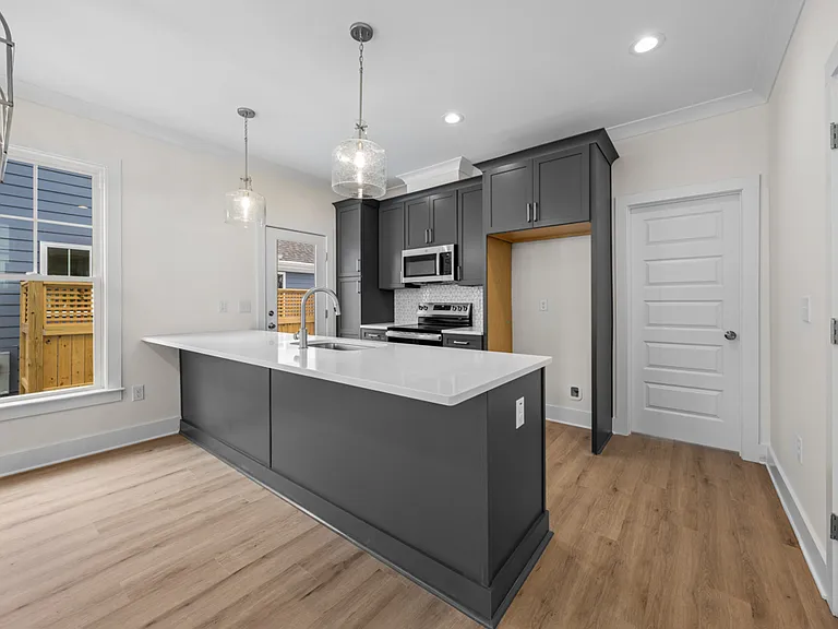 2805A Fawn Ave — Photo 7