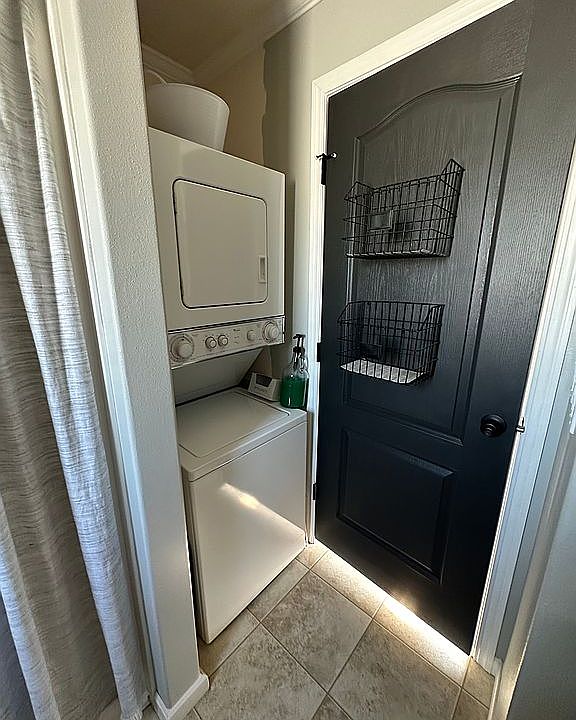 2nd image of 13 Barracuda Dr