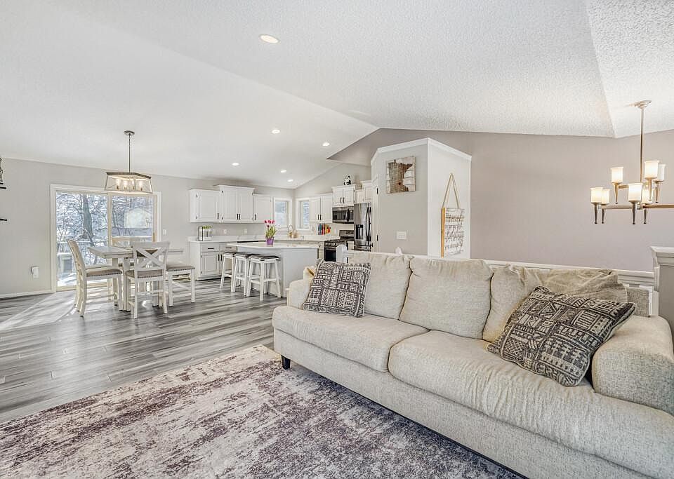 1st image of 145 Terrace Rd NE