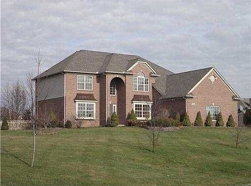1st image of 586 Hobart Ct