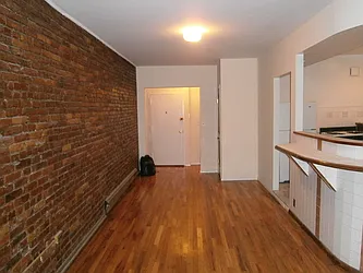 Rented by Urban Realty NYC