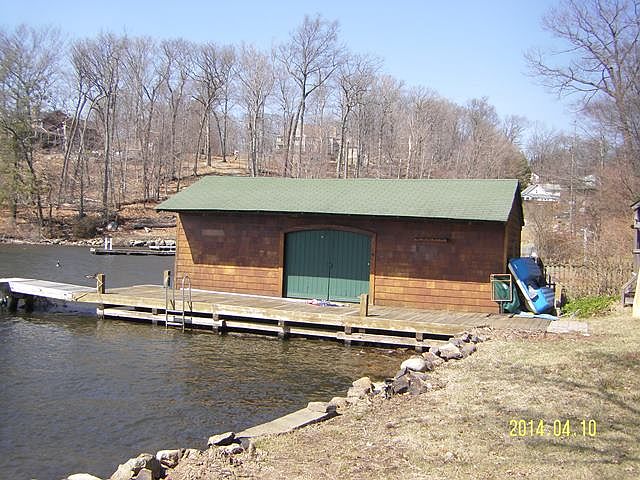 Boat House!!