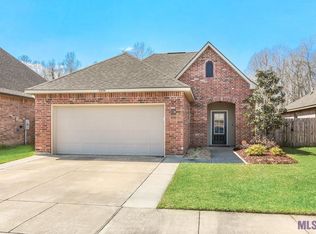 8934 Falling Oak Dr, Baton Rouge, LA 70817