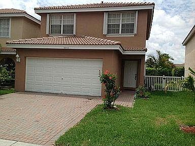 1st image of 6714 NW 39th Ln