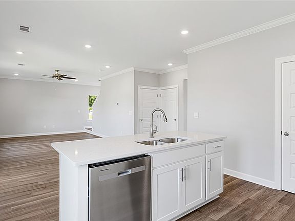5th image of 2177 Bluebird Dr