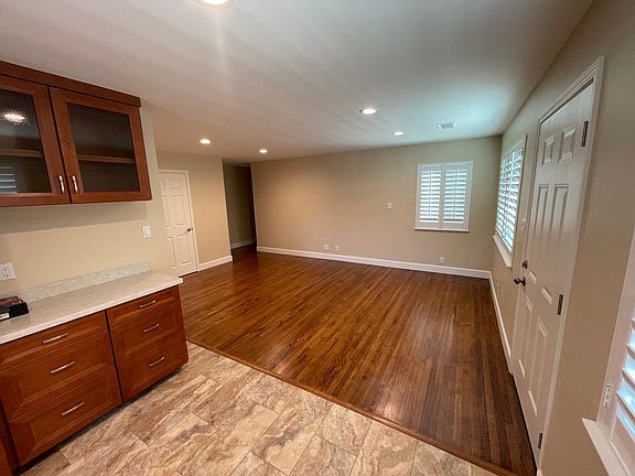 3rd image of 1428 Darryl Dr #2