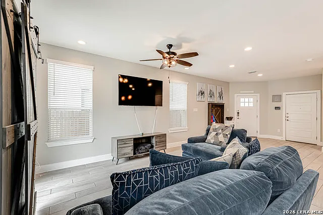 1426 E Sandalwood Ln — Photo 6