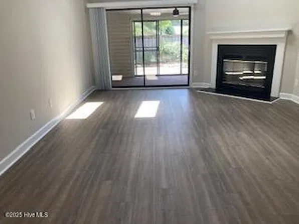 6035 Inland Greens Dr, Wilmington, NC 28405
