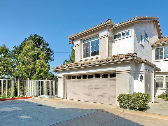 2nd image of 1281 El Mercado Way Unit A