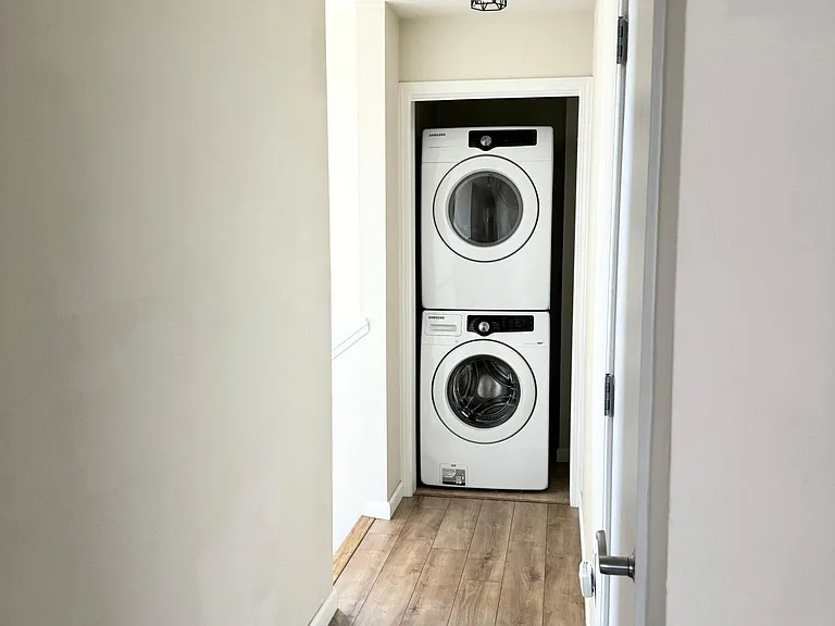 88 E 6th St #309 — Photo 20