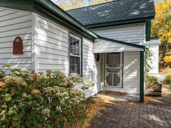 448 West St, Taylors Falls, MN 55084