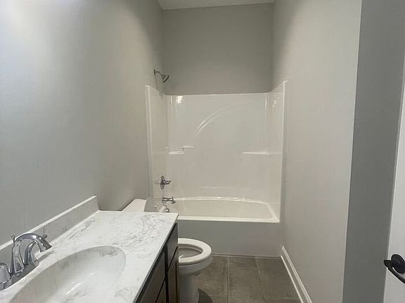 5th image of 3262 Denver Ln