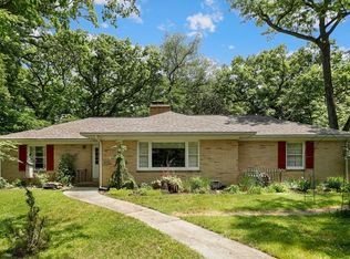 523 Glenwood Trl, Elgin, IL