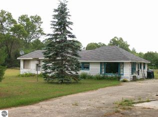 5025 Rifle River Trl, Alger, MI 48610