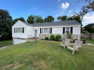 8 Plymouth Ave, Trumbull, CT 06611