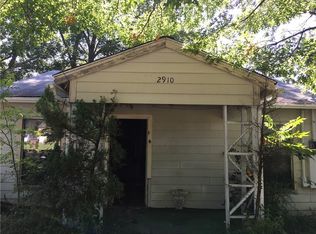 2910 Pleasant Dr, Dallas, TX 75227