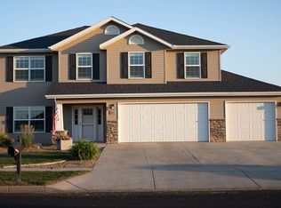 4241 High Creek Rd, Bismarck, ND 58503