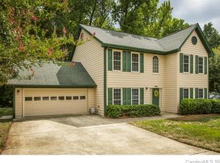 9900 Manbey Ct, Charlotte, NC 28269