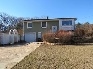 62 Stephen Rd, Bayport, NY 11705