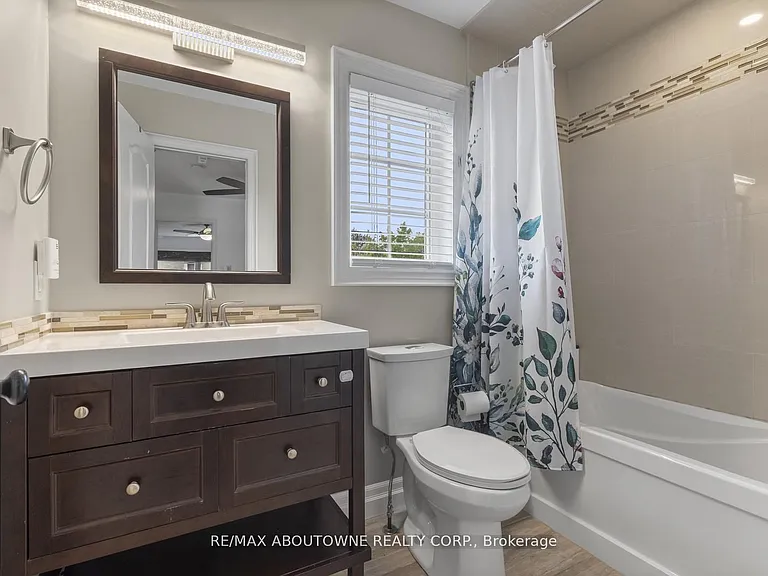 30 Harnesworth Cres — Photo 22