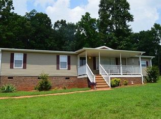 718 Sapphire Ct, Inman, SC 29349