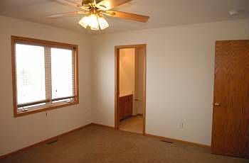 5th image of 1621 NW North Creek Dr