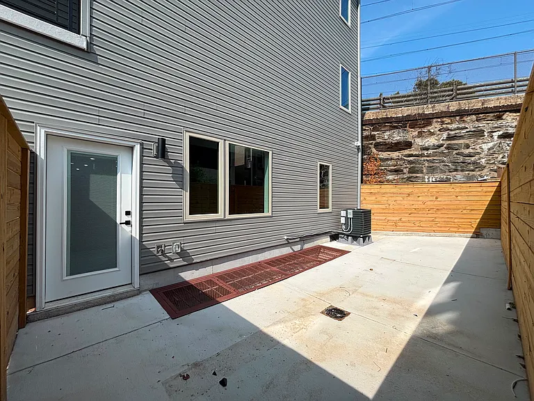 1108 W Dauphin St #4A — Photo 7