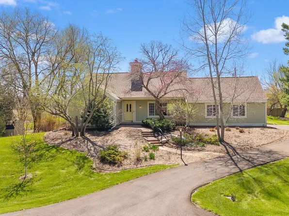 5655 Concord Dr, Fitchburg, WI 53575