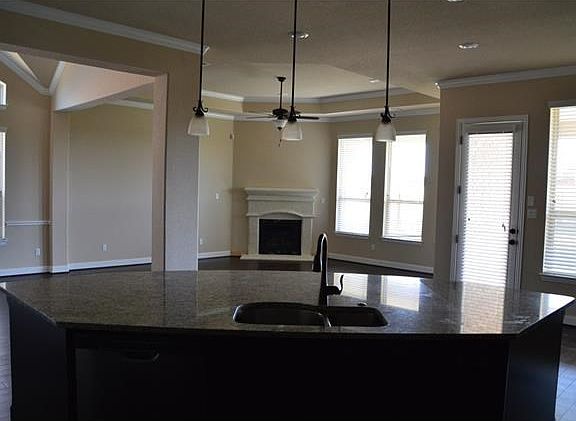 4th image of 6137 Lake Teravista Way