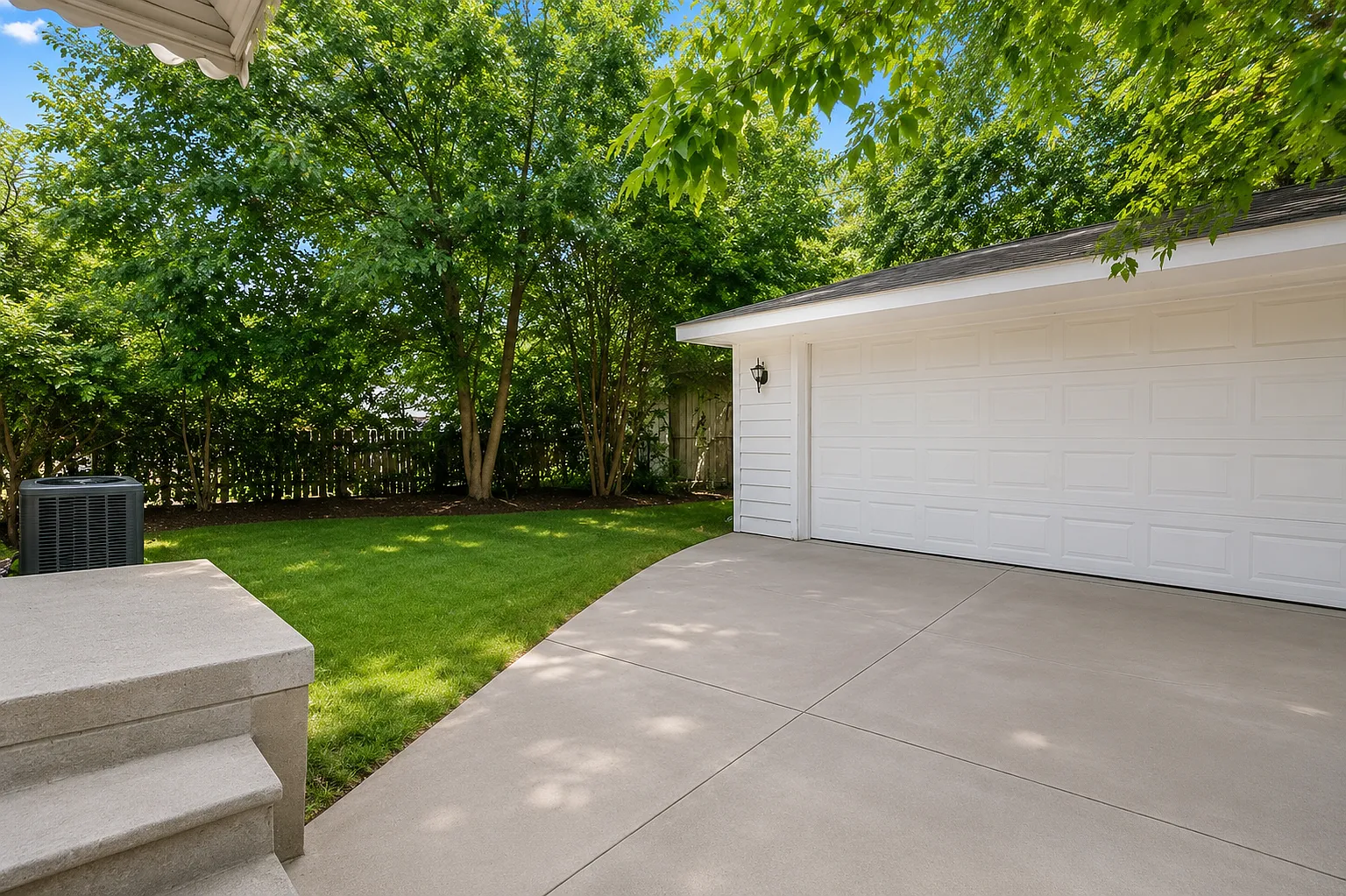 3 bed, 1000 sqft, $1,499 — Photo 4