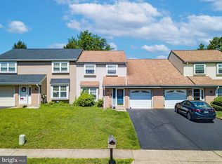 4 Beaver Hill Rd, Horsham, PA 19044