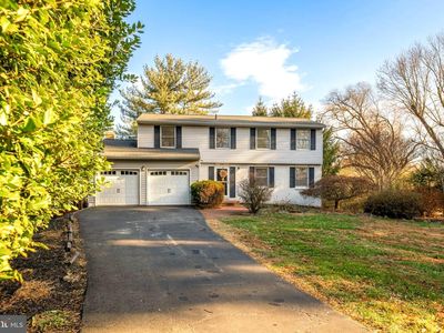 909 Cantle Ln, Great Falls, VA, 22066