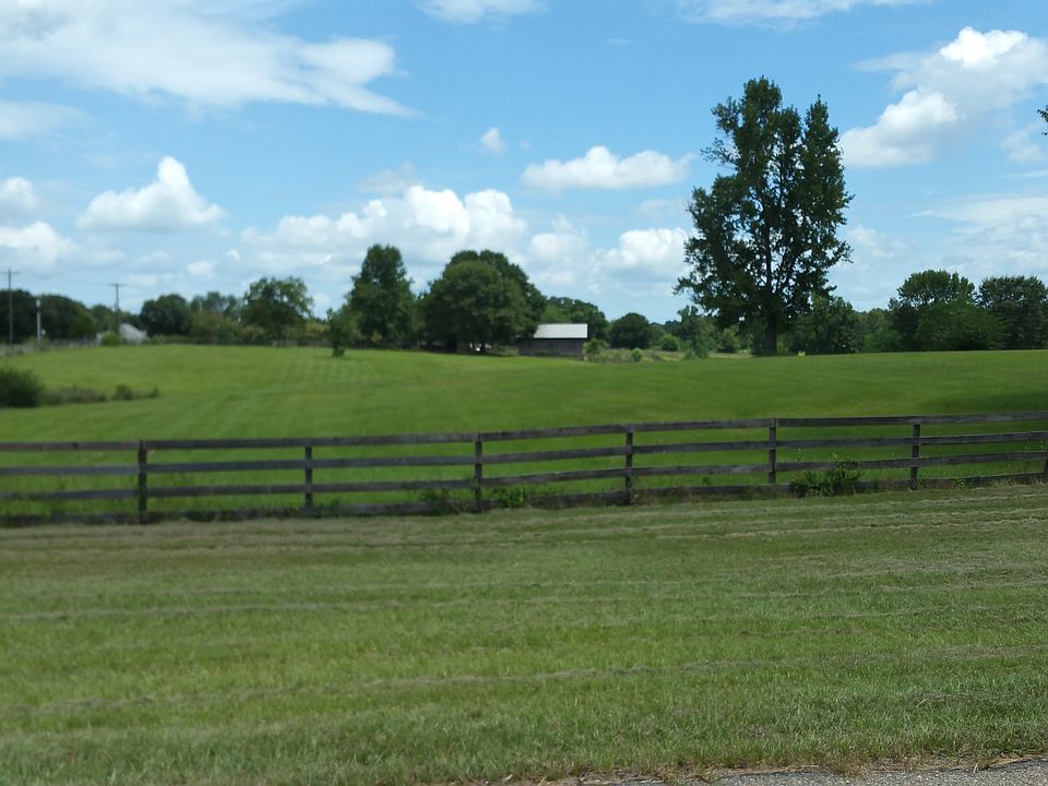 1st image of Churchill Downs Dr