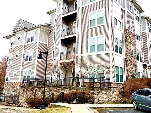 2nd image of 1301 Karen Blvd APT 201