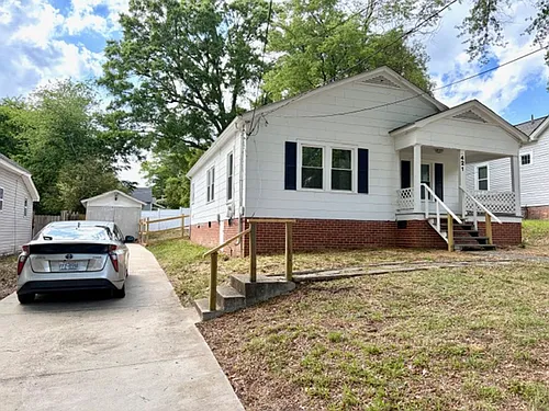 421 N East Ave Photo 1