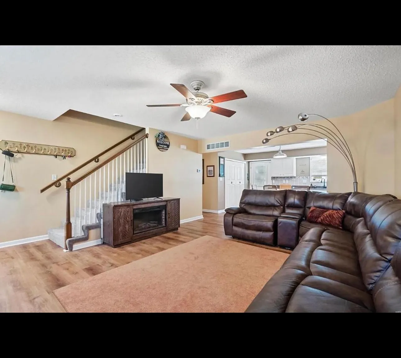 3 bed, 1404 sqft, $1,950 — Photo 4