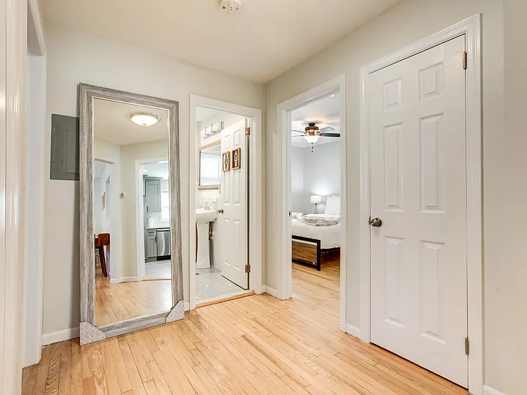 635 N 9th St #1 — Photo 13