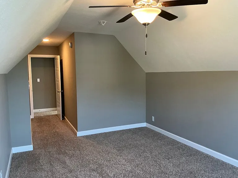 374 Rye Dr — Photo 10