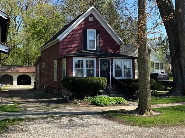 315 W Water St, Montpelier, OH 43543