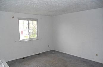 3rd image of 2291 Topaz Dr