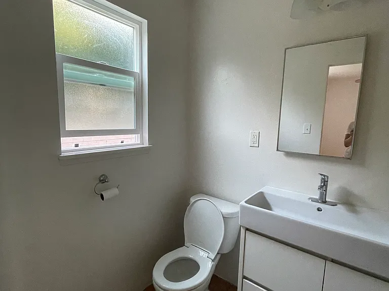 1516 Corinth Ave #3 — Photo 10