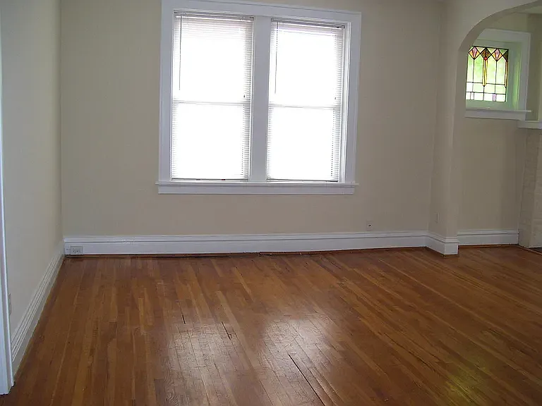 2 bed, 1140 sqft, $1,500 — Photo 2