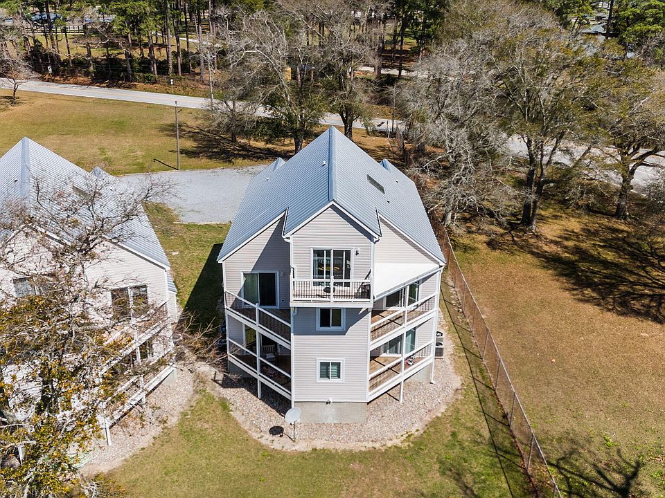 89 Country Club Dr Arapahoe NC Zillow