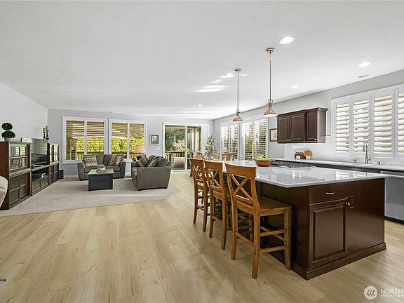 5th image of 14613 Knoll Park Court E