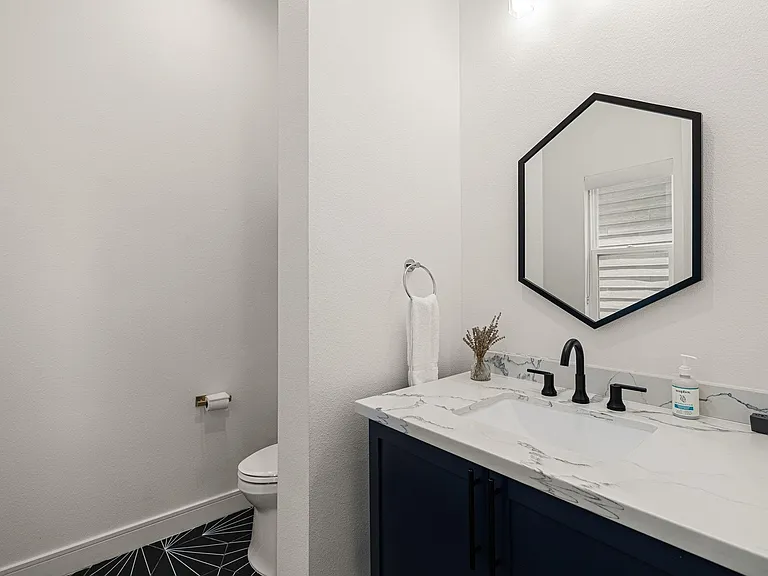 5830 Winsome Ln — Photo 32