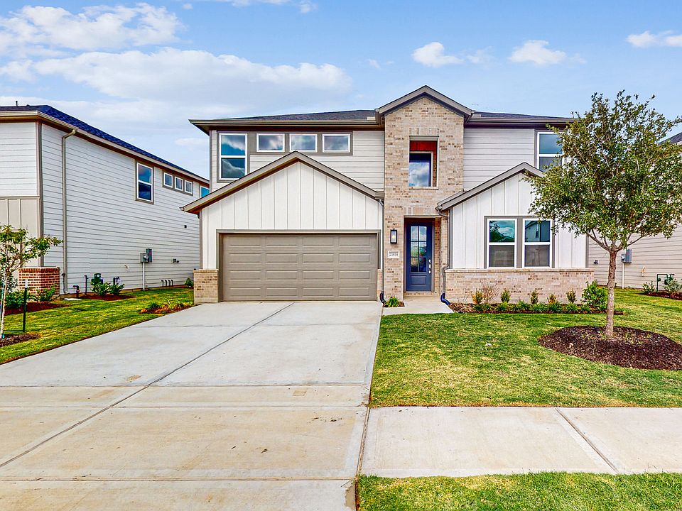 1st image of 21814 Redwood Bluff Trl